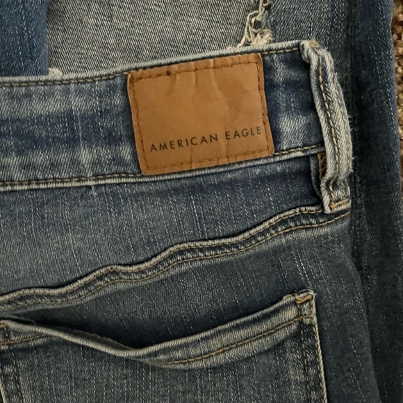 American Eagle Outfitters Blue Distressed Jeans - Picture 2 of 7
